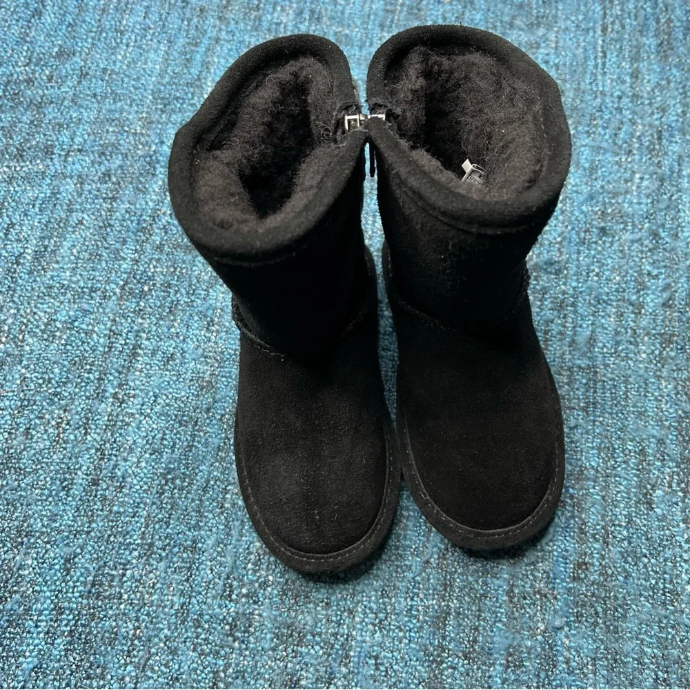 Bearpaw Boshie Toddler Shearling Boots in Black Suede Toddler Size 9 Winter Boot